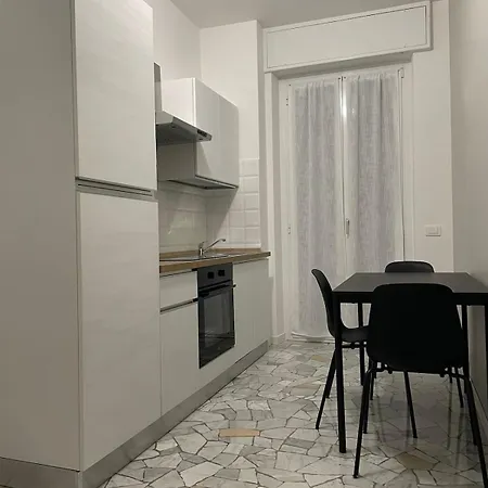 M4 Tolstoj - Duomo Tortona Navigli Area * Milan